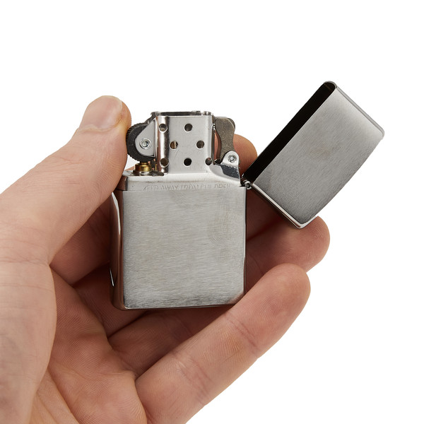 Zippo BENZIN-FEUERZEUG Ansicht 3