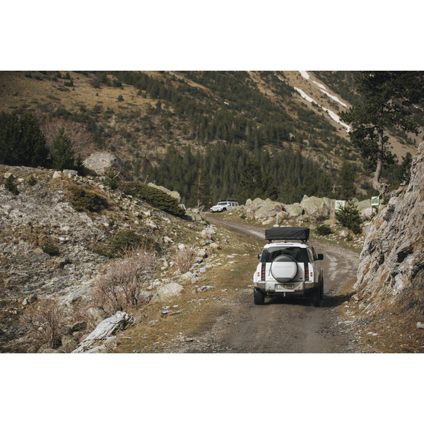 Thule APPROACH SMALL ROOFTOP TENT - Dachzelt Ansicht 17