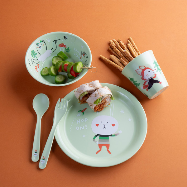 Koziol PLATE + BOWL + CUP + CUTLERY SET HOP ON AT HOME SET OF 4 - Campinggeschirr Ansicht 3