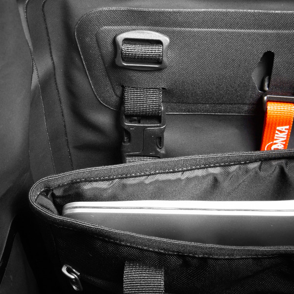 Tatonka COMMUTER ROLLTOP 30 WP - Wasserdichter Rucksack Ansicht 12