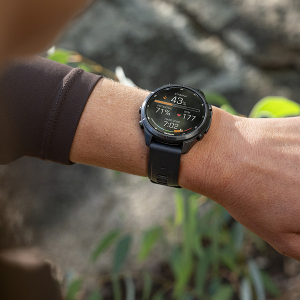 Garmin FENIX 9 PRO INREACH, 43 MM, CARBONGRAU DLC TITAN - Smartwatch Ansicht 7